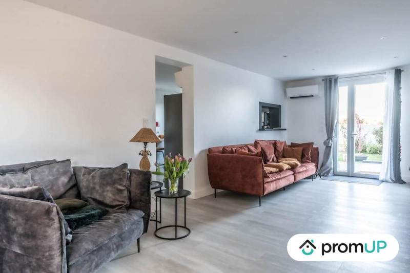 Maison - 205 m² - 8 pièces