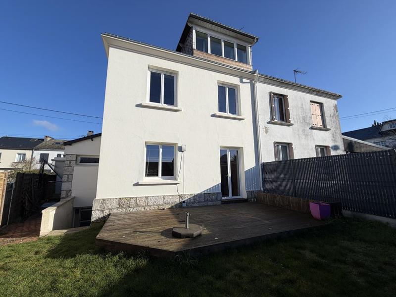 Maison ancienne - 122 m² - 7 pièces