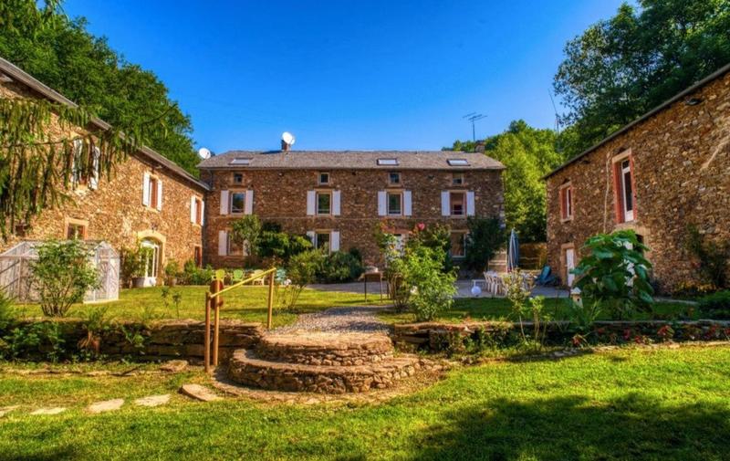 Maison - 447 m² - 16 pièces