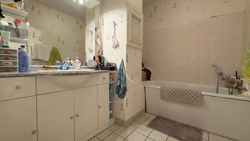 Appartement - 80 m² - 3 pièces