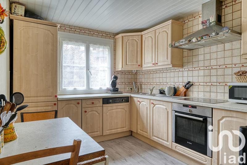 Maison - 93 m² - 5 pièces