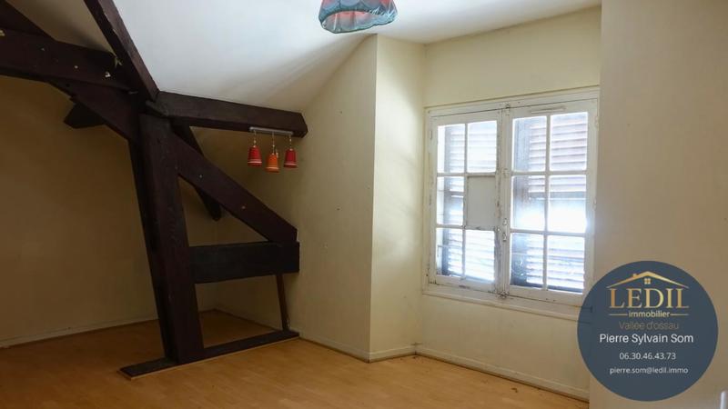 Immeuble - 261 m² - 7 pièces