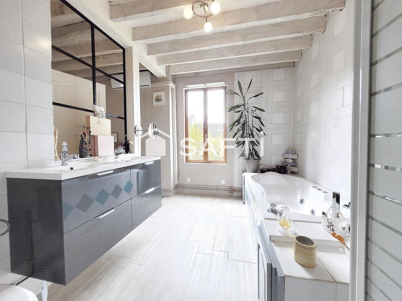 Maison - 159 m² - 6 pièces