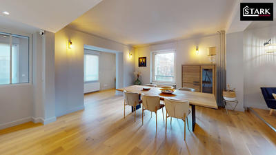 Maison - 263 m² - 9 pièces