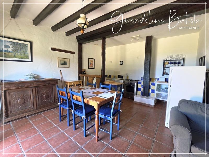 Propriété - 568 m² - 17 pièces