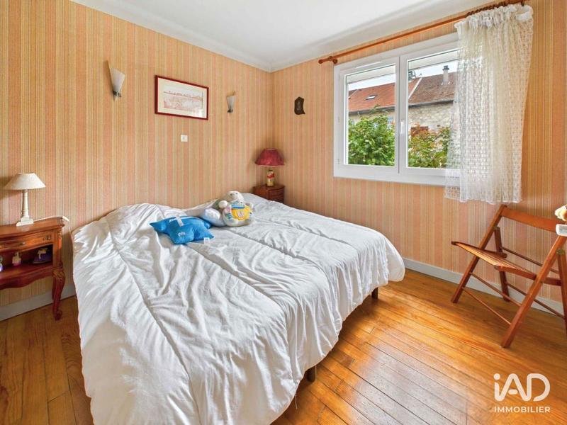 Maison - 207 m² - 7 pièces