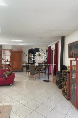 Maison - 136 m² - 5 pièces