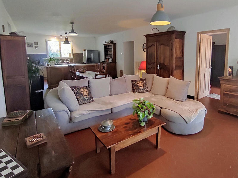 Maison - 200 m² - 7 pièces