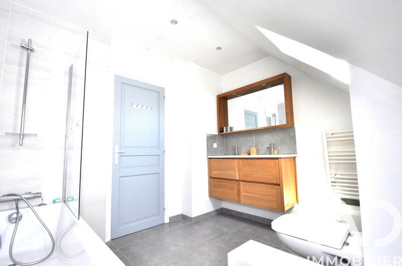 Maison - 138 m² - 6 pièces