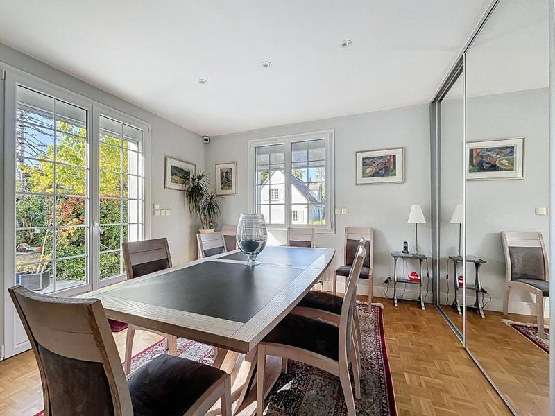 Maison - 152 m² - 7 pièces