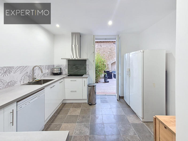 Maison de village - 278 m² - 10 pièces