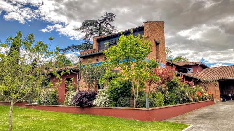 Maison de domaine équestre - 500 m² - 13 pièces