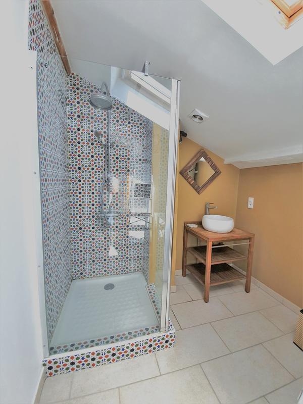 Appartement - 85 m² - 2 pièces