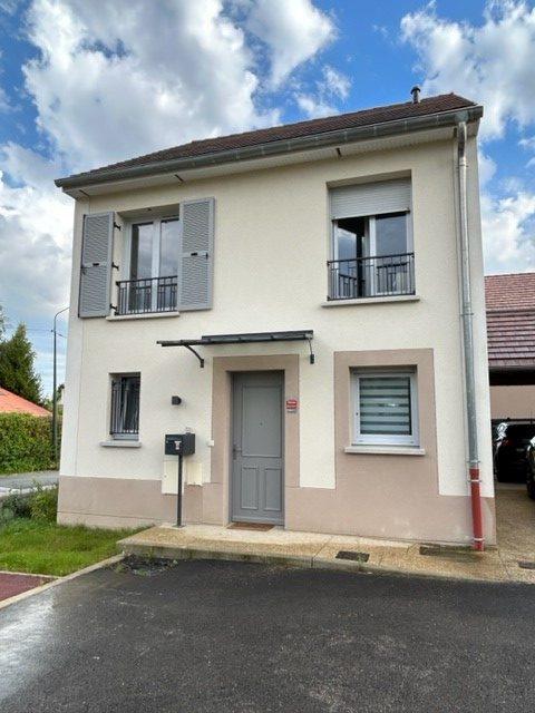 Maison - 77 m² - 4 pièces