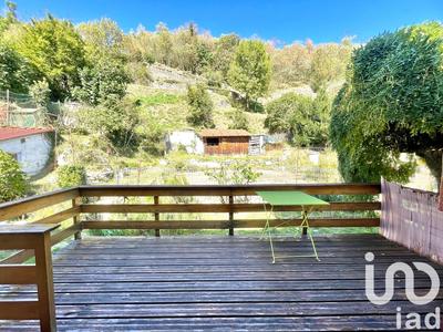 Maison - 197 m² - 8 pièces