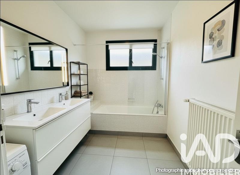 Maison - 162 m² - 8 pièces