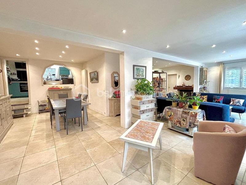 Maison - 145 m² - 5 pièces