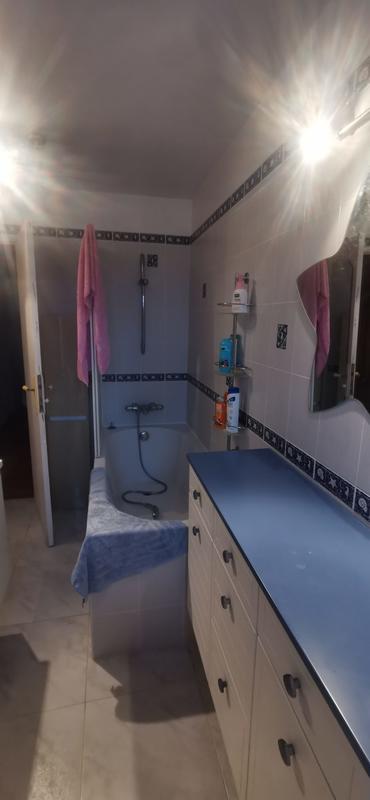 Maison - 167 m² - 9 pièces