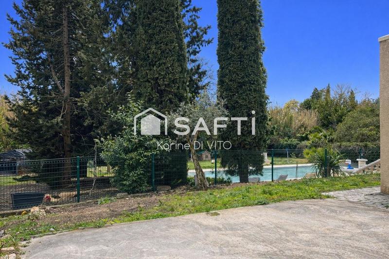 Maison - 203 m² - 8 pièces