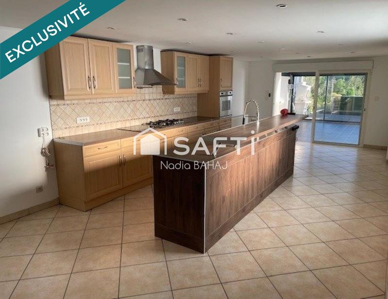 Maison de village - 201 m² - 6 pièces