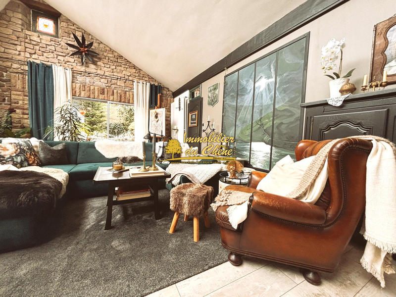 Maison - 200 m² - 9 pièces