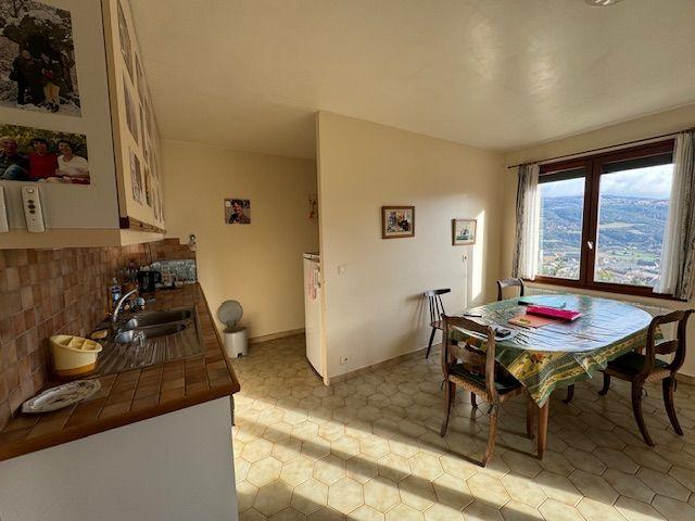 Maison - 185 m² - 5 pièces