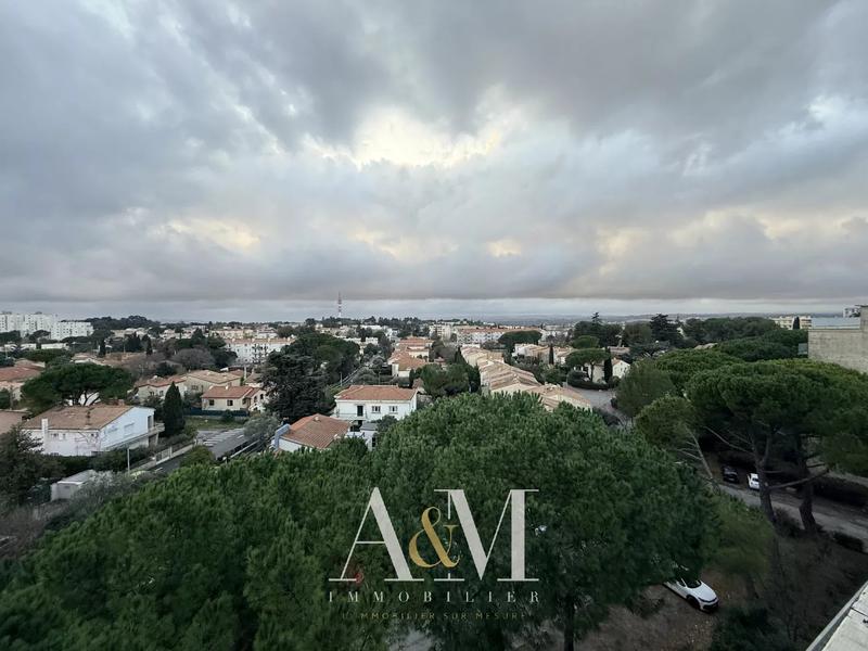 Appartement - 96 m² - 5 pièces