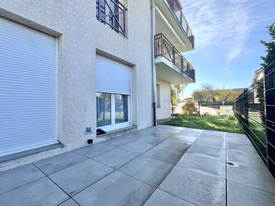 Appartement - 150 m² - 10 pièces