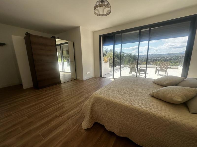 Maison - 130 m² - 4 pièces