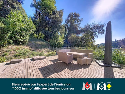 Maison - 223 m² - 6 pièces