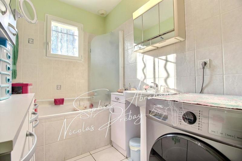 Maison - 166 m² - 7 pièces