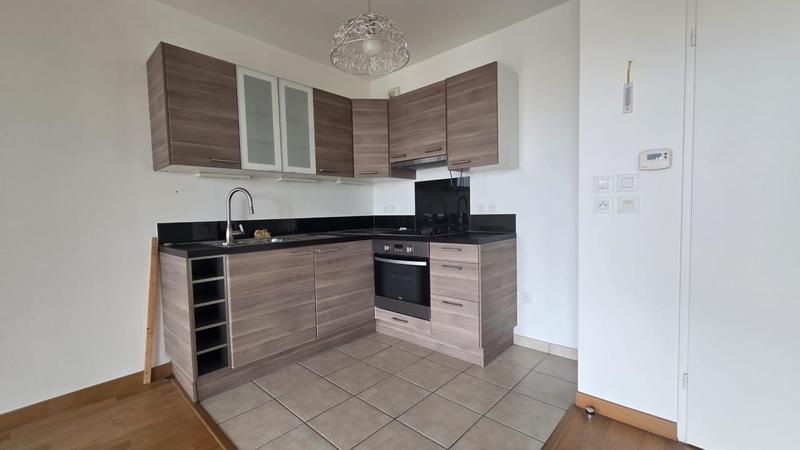 Appartement ancien - 75 m² - 4 pièces