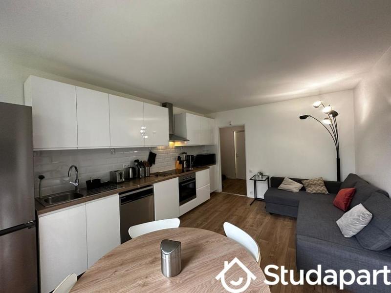 Chambre - 11 m² - 1 pièce