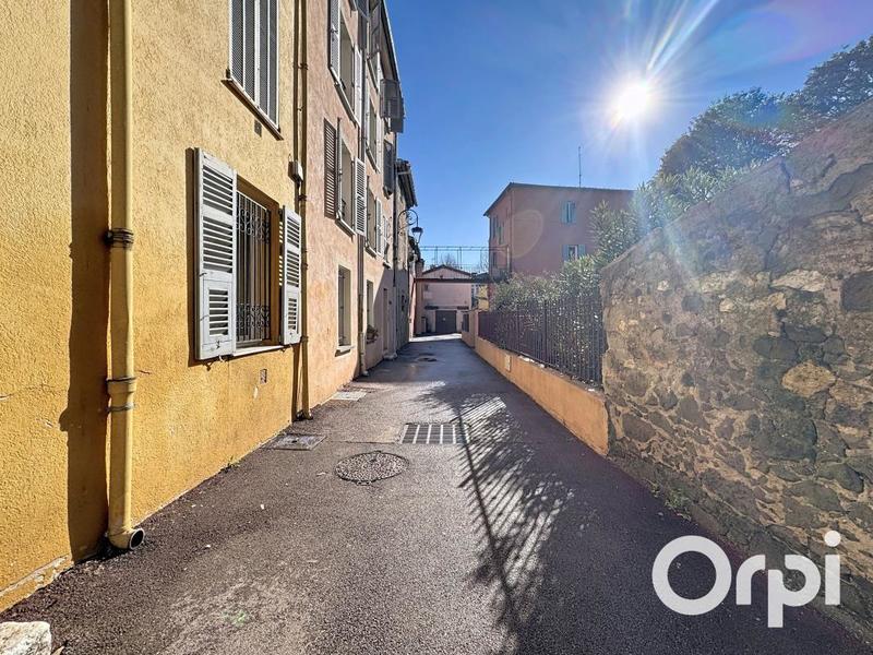 Studio - 29 m² - 1 pièce