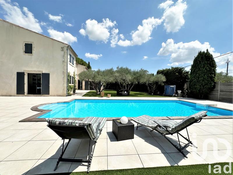 Maison - 280 m² - 8 pièces