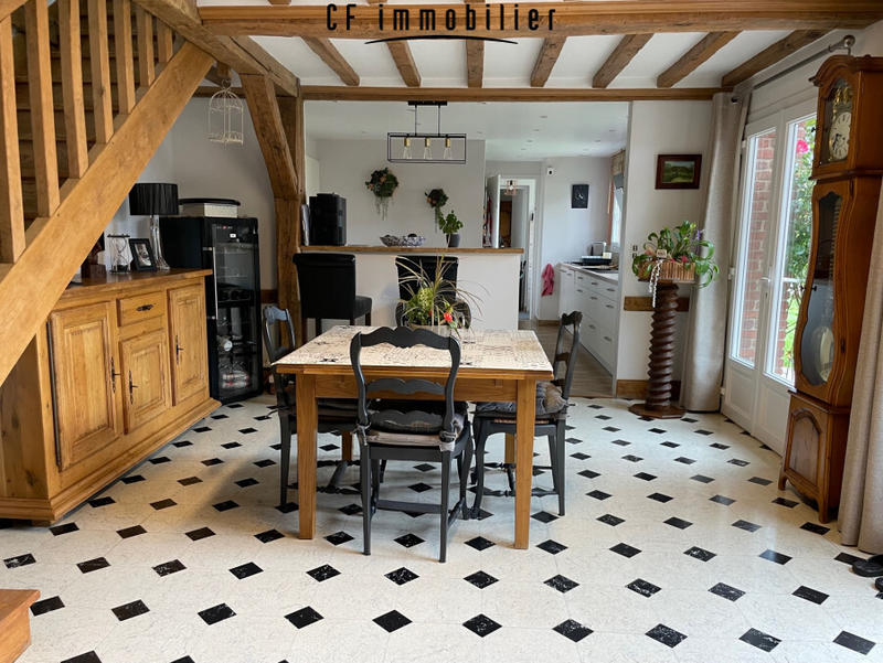 Maison - 215 m² - 8 pièces