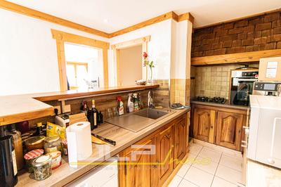 Appartement - 100 m² - 4 pièces