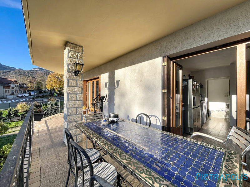 Appartement - 121 m² - 5 pièces