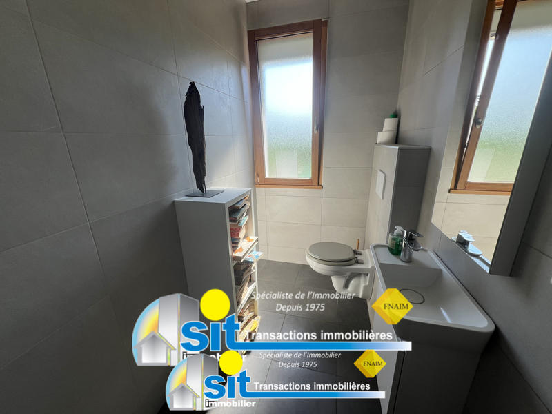 Maison - 270 m² - 9 pièces