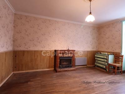 Maison - 77 m² - 7 pièces