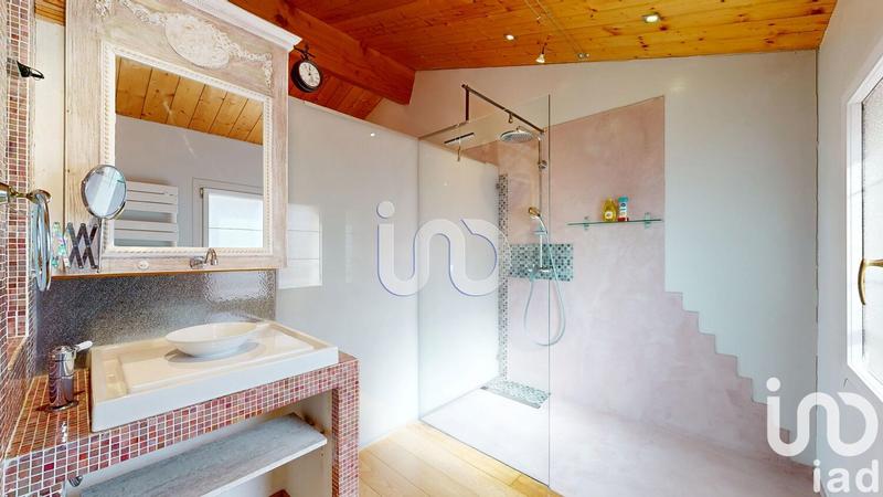 Maison - 213 m² - 6 pièces