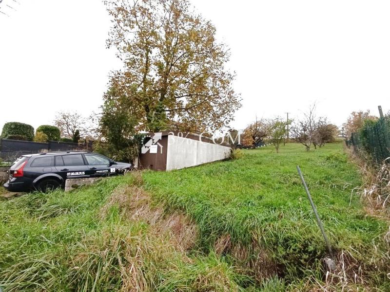 Terrain constructible - 1 215 m²