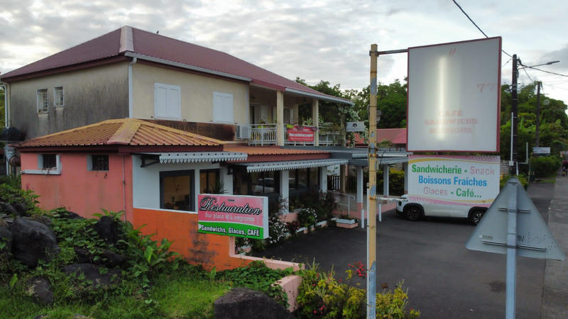 Local commercial - 255 m²