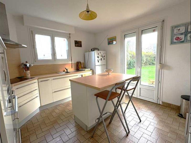 Maison - 143 m² - 6 pièces