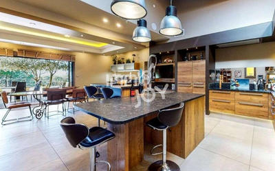 Villa - 268 m² - 7 pièces