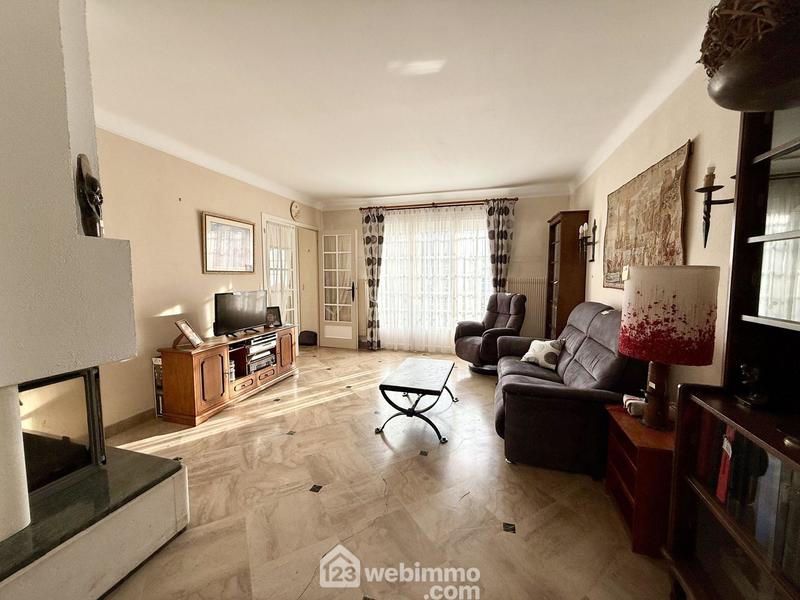 Maison - 150 m² - 8 pièces