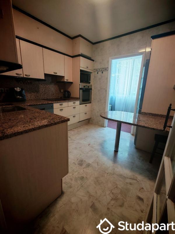 Chambre - 9 m² - 1 pièce