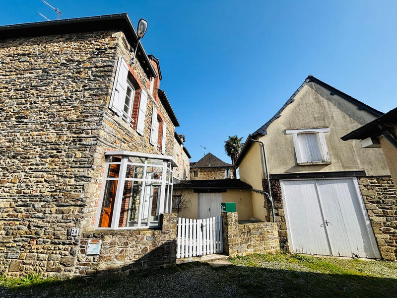 Maison - 130 m² - 4 pièces