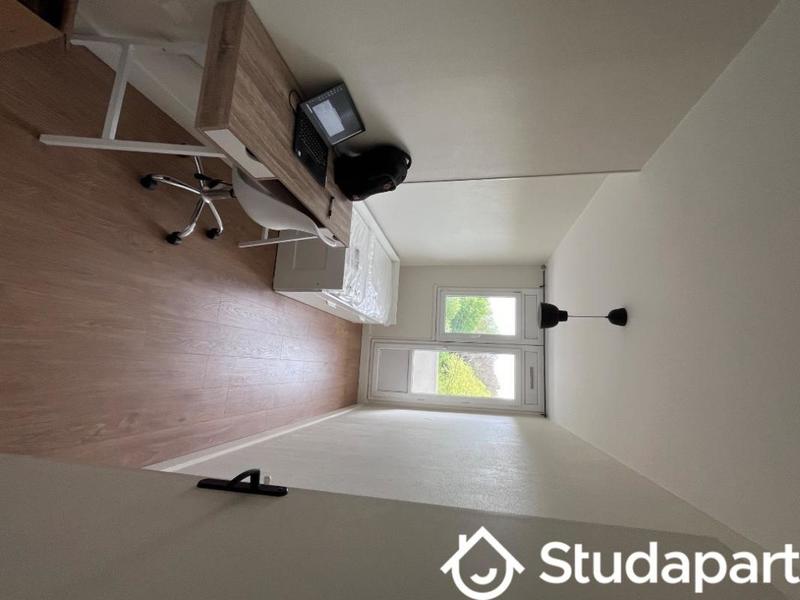 Chambre - 9 m² - 1 pièce