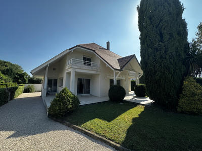 Maison - 163 m² - 5 pièces